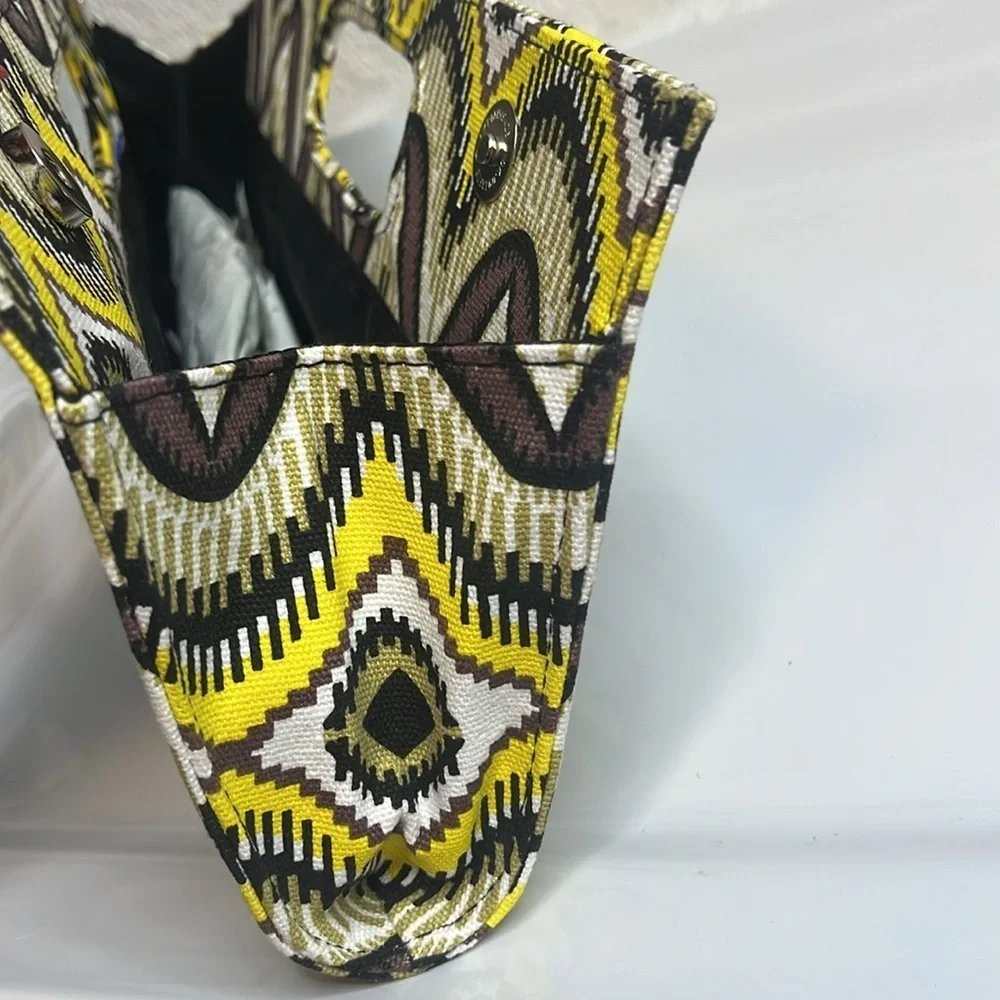 Yellow and Brown Patterned Clutch - Picture 5 of 9